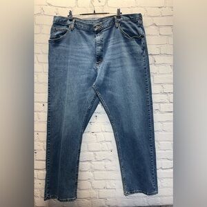 Wrangler Mens Jeans Size 42x30 Relaxed Fit Straight Leg Blue Denim